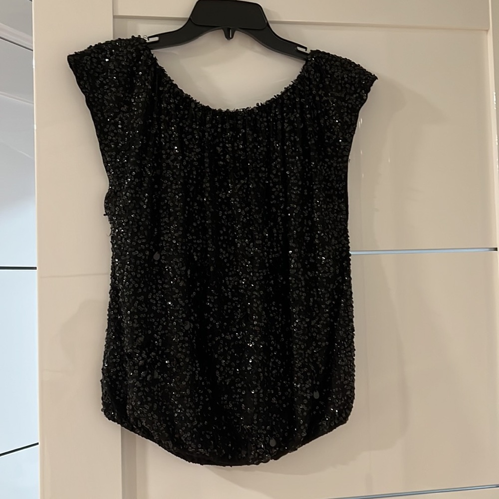 Alice + Olivia Sequin Off the Shoulder Top Size M